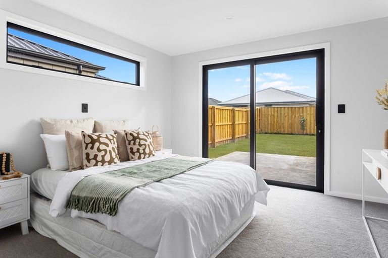 Photo of property in 27 Herridge Street, Woodend, 7691