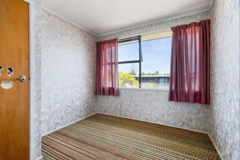 Photo of property in 38 Wallace Road, Mangere Bridge, Auckland, 2022