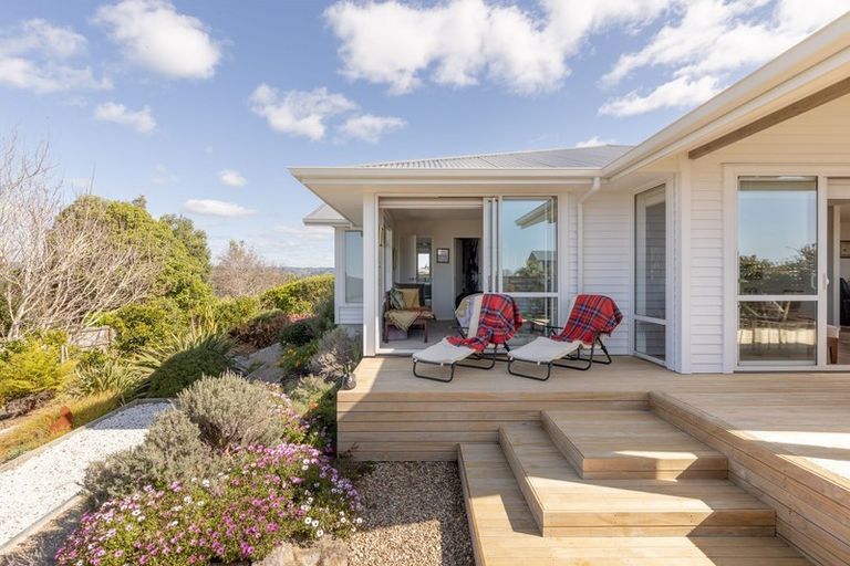 Photo of property in 61 Margaret Drive, Omokoroa, 3114