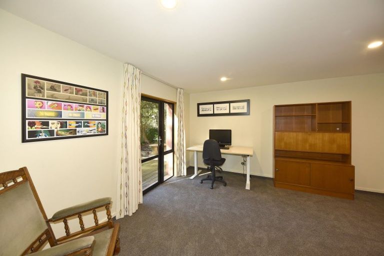 Photo of property in 12 Overdale Drive, Cashmere, Christchurch, 8022