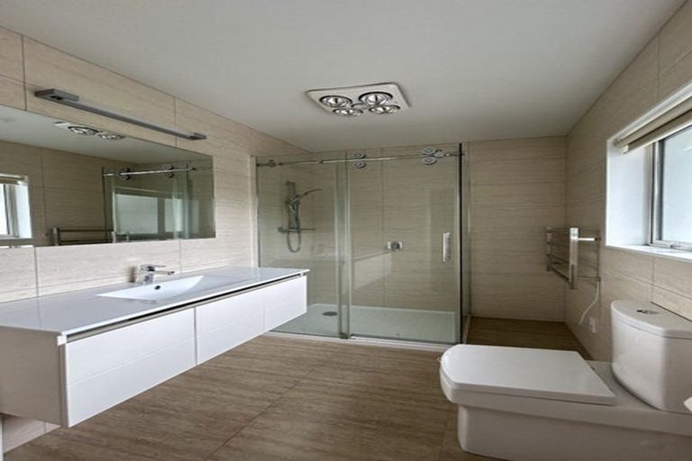 Photo of property in 67 Pickaberry Avenue, Karaka, Papakura, 2113