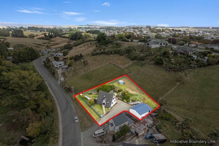 Photo of property in 11 Roxby Street, South Hill, Oamaru, 9400