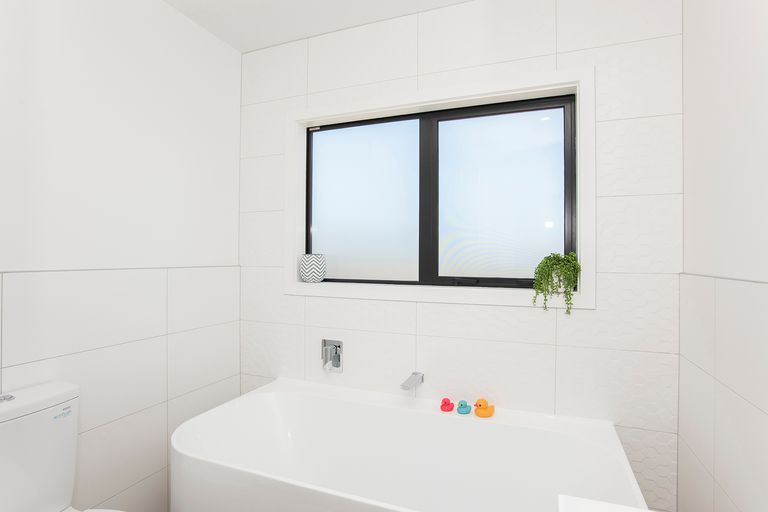 Photo of property in 8 Ferris Crescent, Wainui, Gisborne, 4010