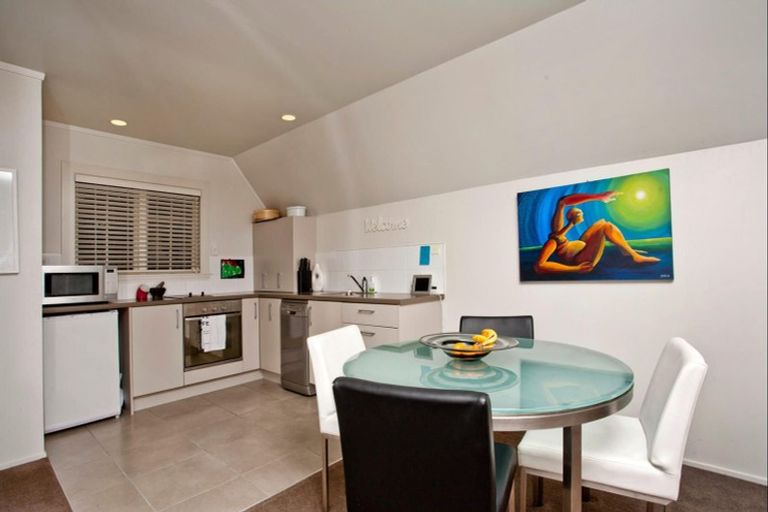Photo of property in 71b Rosecamp Road, Beach Haven, Auckland, 0626