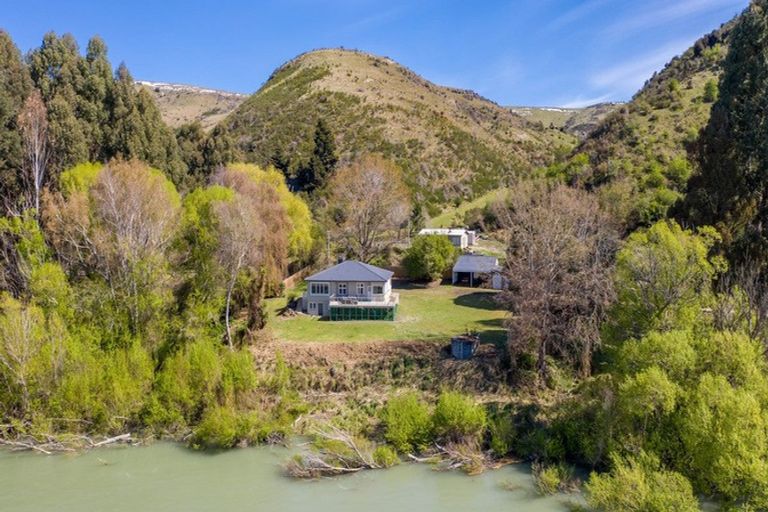 Photo of property in 5689 Ettrick-raes Junction Road, Millers Flat, Roxburgh, 9572