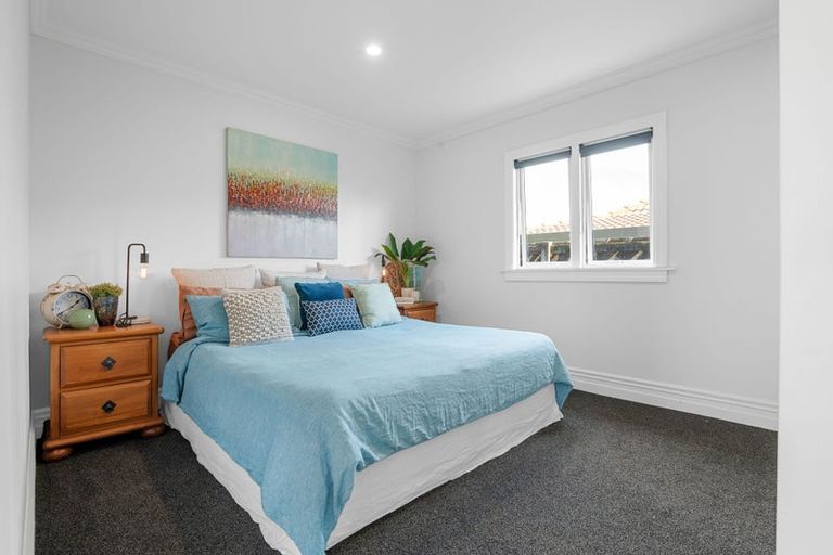 Photo of property in 30 Storey Avenue, Forest Lake, Hamilton, 3200