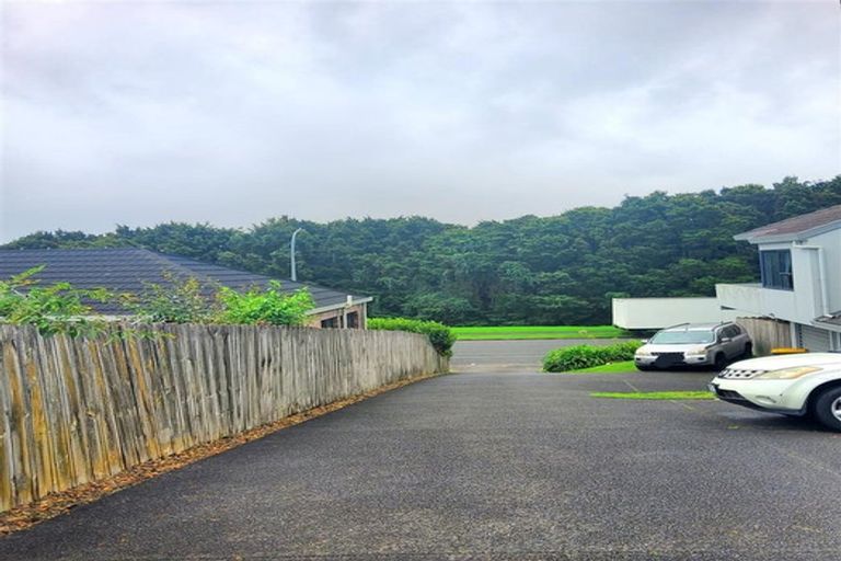 Photo of property in 2/81 Eugenia Rise, Totara Heights, Auckland, 2105