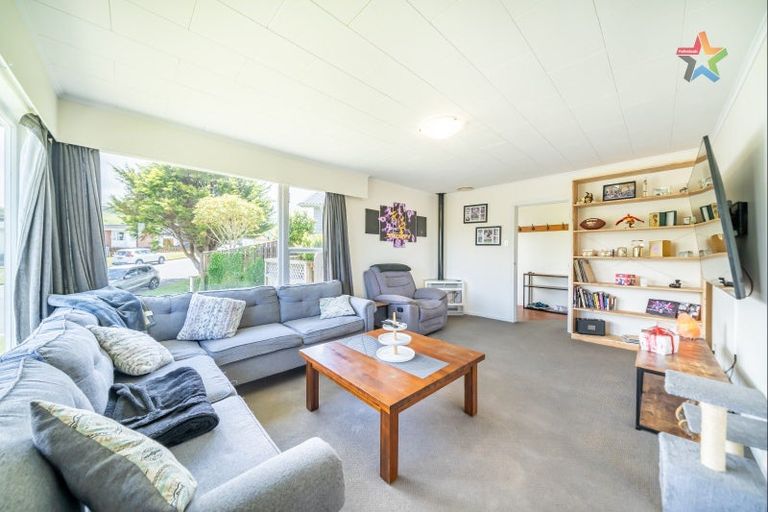 Photo of property in 52 Waipounamu Drive, Kelson, Lower Hutt, 5010