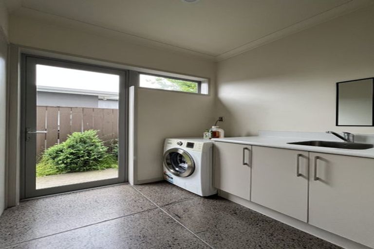 Photo of property in 18 Shalimar Place, Huntington, Hamilton, 3210