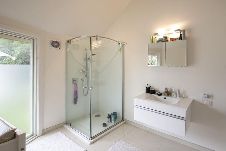 Photo of property in 75a Maida Vale Road, Roseneath, Wellington, 6011