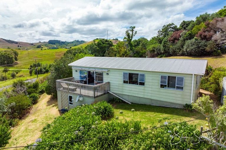 Photo of property in 1111 Whakapirau Road, Whakapirau, Maungaturoto, 0583