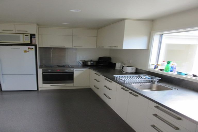 Photo of property in 48 Athol Terrace, Upper Riccarton, Christchurch, 8041