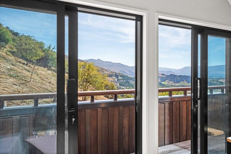 Photo of property in 12 Crows Nest Road, Arthurs Point, Queenstown, 9371