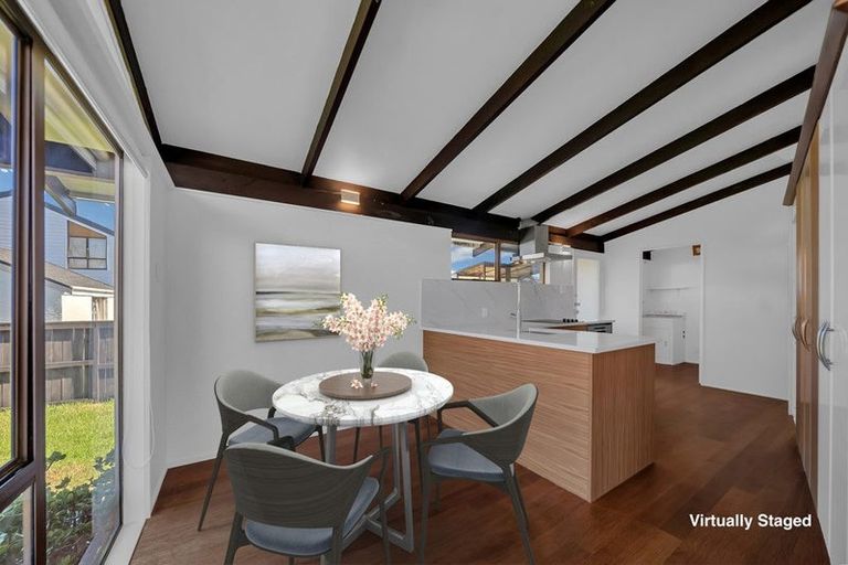 Photo of property in 44 Miltonia Avenue, Te Atatu South, Auckland, 0610