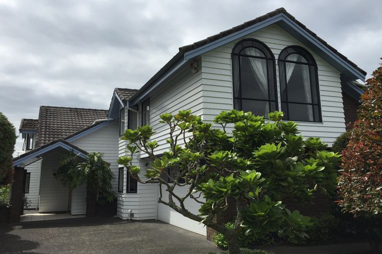 Photo of property in 28 Bellbird Rise, Murrays Bay, Auckland, 0630
