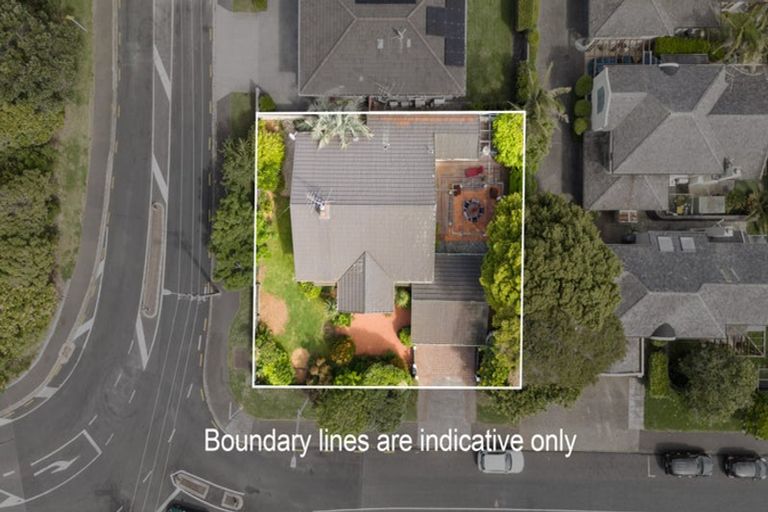 Photo of property in 1/34 Milford Road, Milford, Auckland, 0620