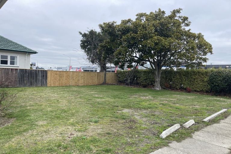 Photo of property in 2/20 Epsom Road, Sockburn, Christchurch, 8042