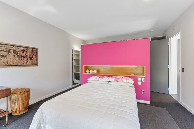 Photo of property in 118 Ngarara Road, Waikanae, 5036