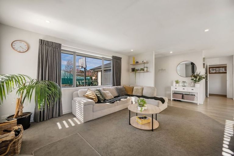 Photo of property in 14 Criffel Place, Luggate, Cromwell, 9383