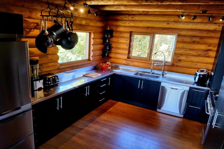 Photo of property in 25a Main Road, Hector, 7822