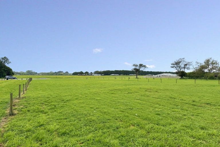 Photo of property in 27 Riverside Drive, Ohau, 5570