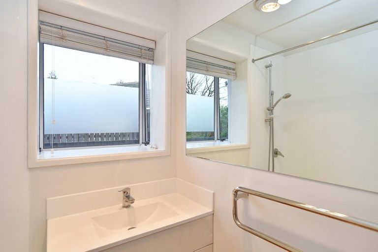 Photo of property in 321 Lake Terrace Road, Shirley, Christchurch, 8061