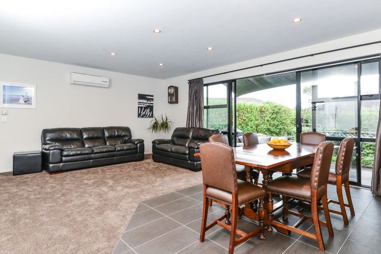 Photo of property in 17 Cole Thomas Place, Huntington, Hamilton, 3210