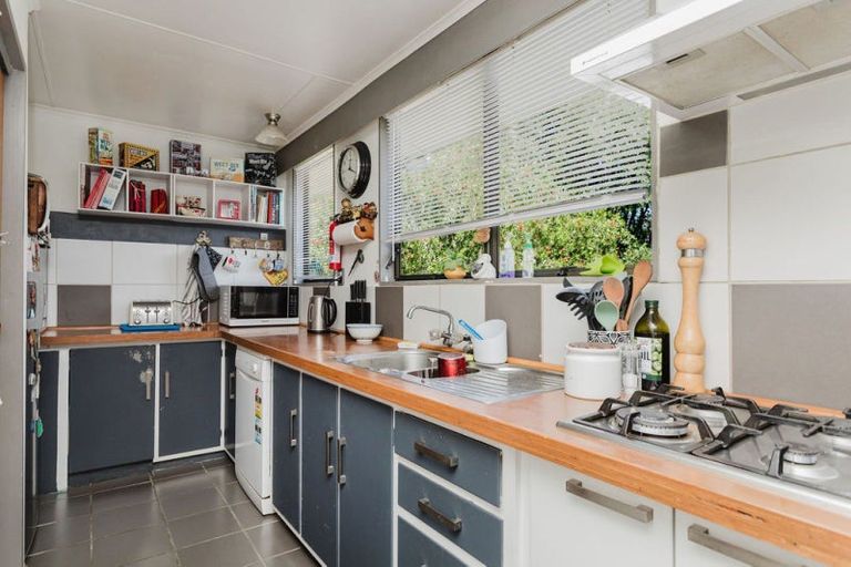 Photo of property in 25 Thyra Street, Dannevirke, 4930