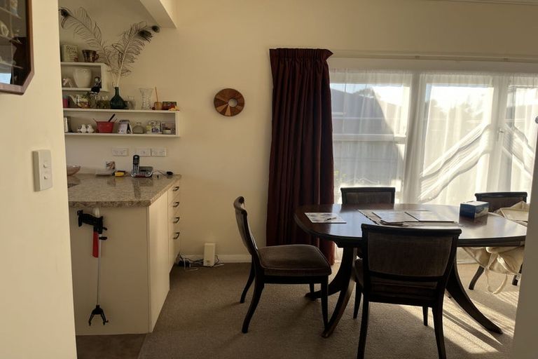 Photo of property in 75 Dixon Avenue, Hawera, 4610