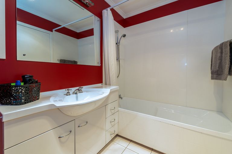 Photo of property in 120 Martin Road, Fairfield, Dunedin, 9018