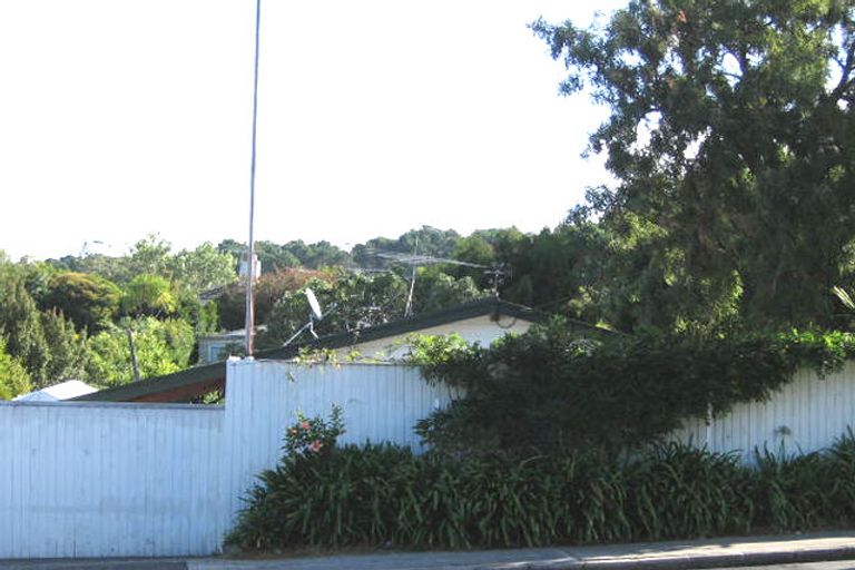 Photo of property in 284 Beach Road, Campbells Bay, Auckland, 0630
