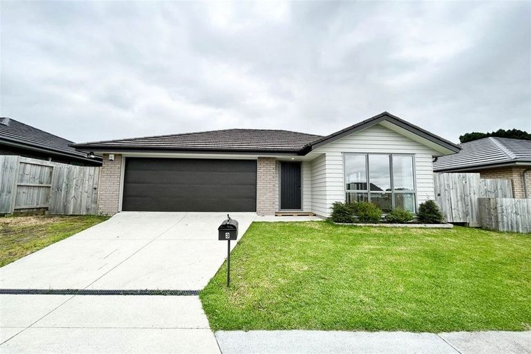 Photo of property in 3 Taepu Road, Pukekohe, 2120