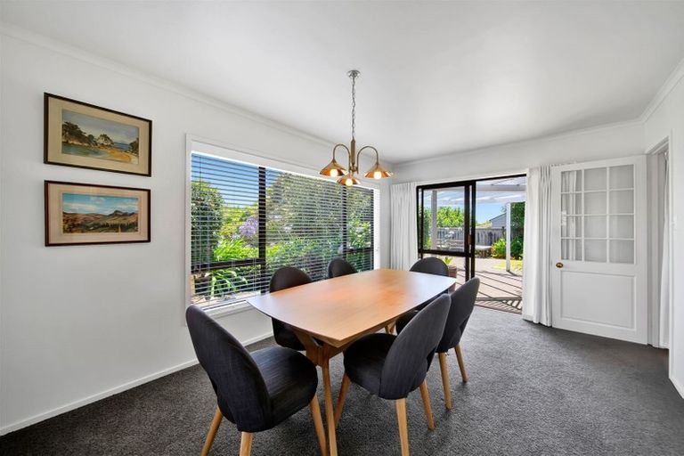 Photo of property in 36 Karina Road, Merrilands, New Plymouth, 4312