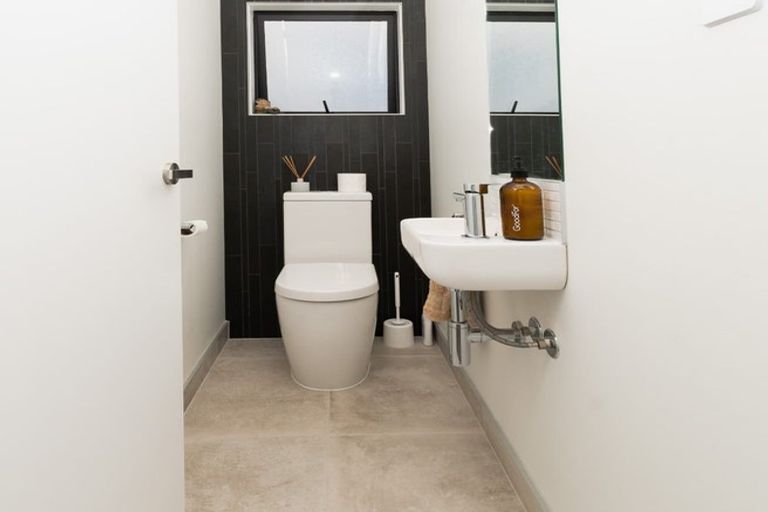 Photo of property in 50 Pukewhero Rise, Westgate, Auckland, 0614