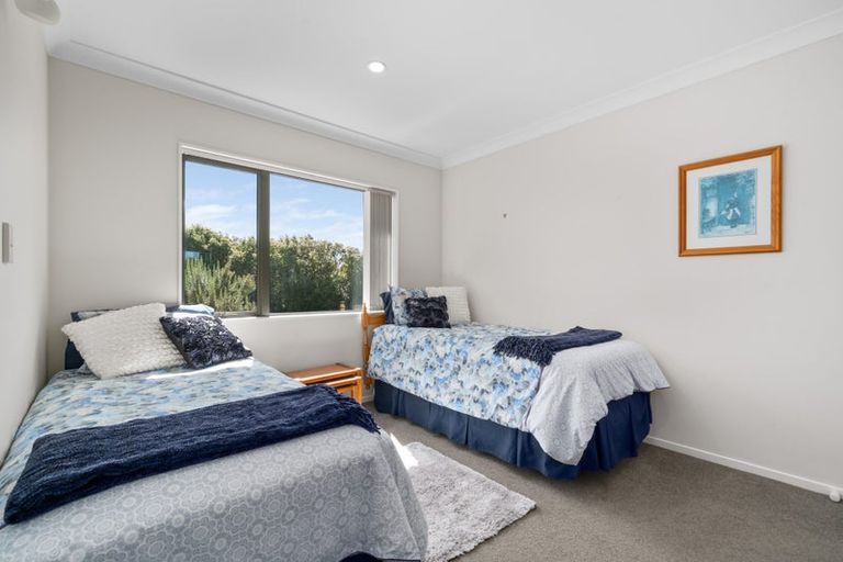 Photo of property in 265 Mark Avenue, Grenada Village, Wellington, 6037