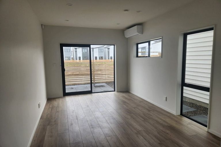 Photo of property in 17 Te Kaapia Road, Papakura, 2110