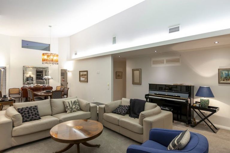 Photo of property in 5 Hana Udy Place, Paraparaumu Beach, Paraparaumu, 5032