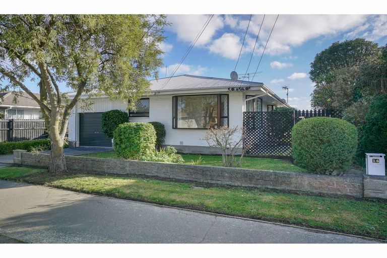 Photo of property in 14 Lothian Street, Ilam, Christchurch, 8041