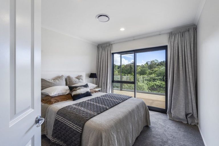 Photo of property in 205 Heta Road, Merrilands, New Plymouth, 4312