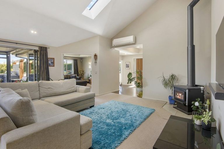 Photo of property in 6 Mulholland Drive, Darfield, 7571