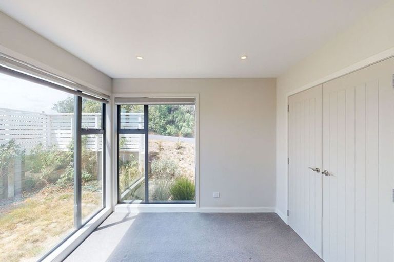 Photo of property in 1 Lyons Crescent, Strathmore Park, Wellington, 6022