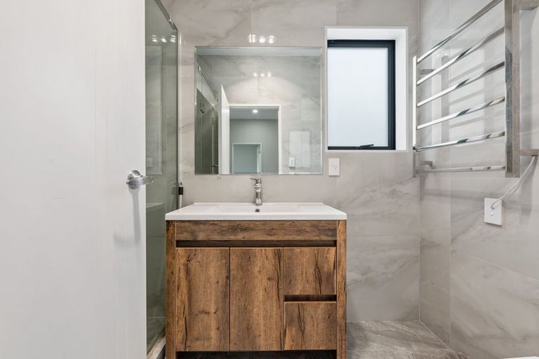 Photo of property in 5 Sapwood Crescent, Takanini, 2110