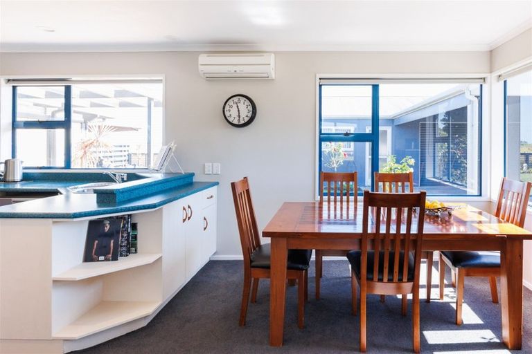 Photo of property in 125 Benmore Avenue, Cloverlea, Palmerston North, 4412