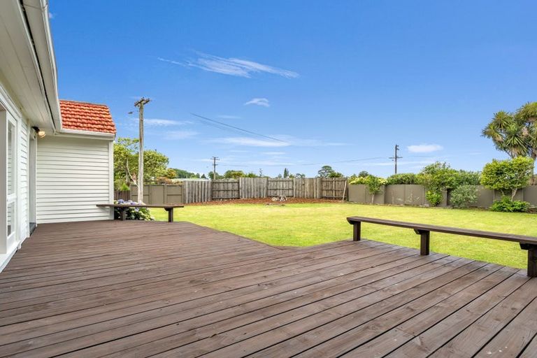 Photo of property in 1 Ngareta Road, Mourea, Rotorua, 3074