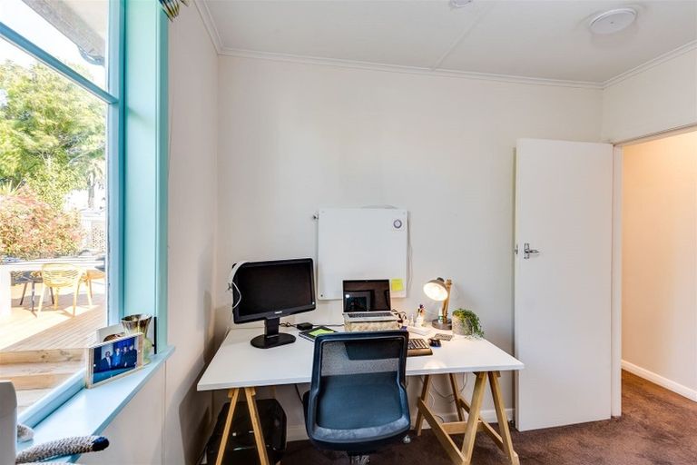 Photo of property in 143 Nuffield Avenue, Marewa, Napier, 4110