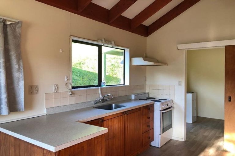 Photo of property in 10 Tullamore Way, Johnsonville, Wellington, 6037