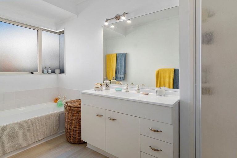 Photo of property in 16 Tamworth Place, Gate Pa, Tauranga, 3112