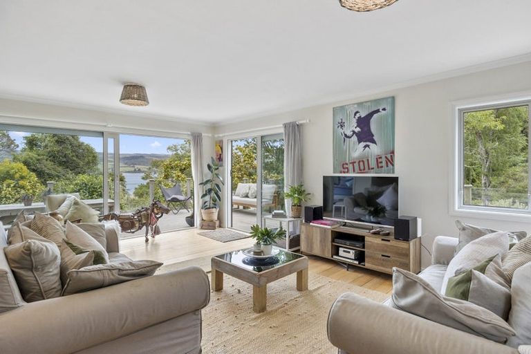 Photo of property in 211 Doctors Point Road, Waitati, 9085