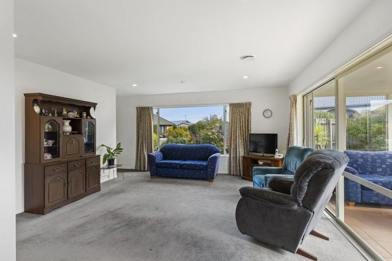 Photo of property in 17 Seascape Gardens, Bromley, Christchurch, 8062