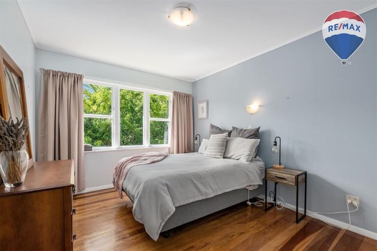 Photo of property in 36 Holborn Drive, Stokes Valley, Lower Hutt, 5019